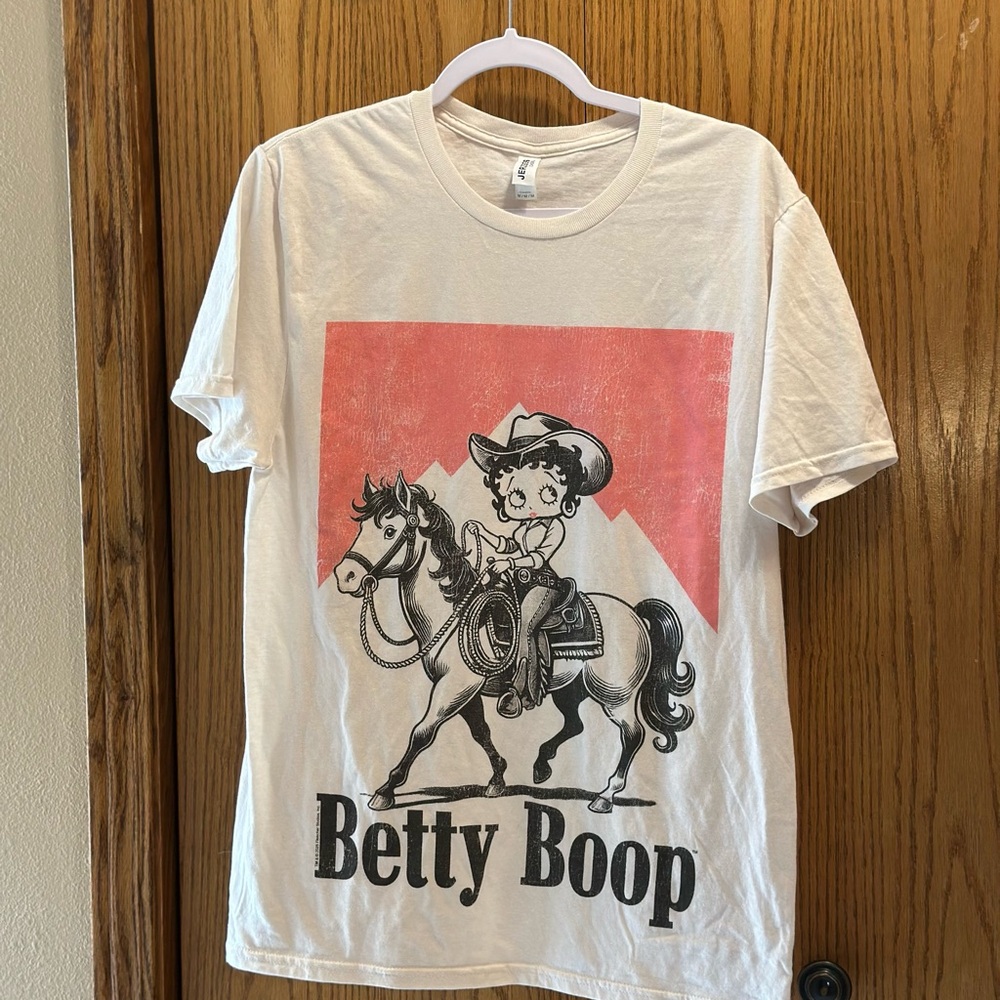 Betty Boop women's White Graphic Tee